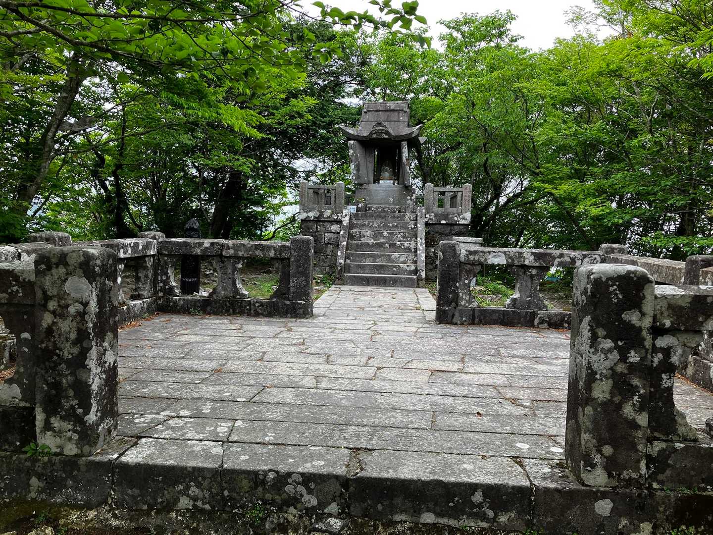 多良岳山頂　
