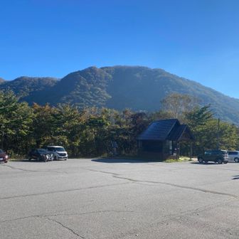8時大洞駐車場着
車はほとんどなし
トイレを済ませてさあ出発