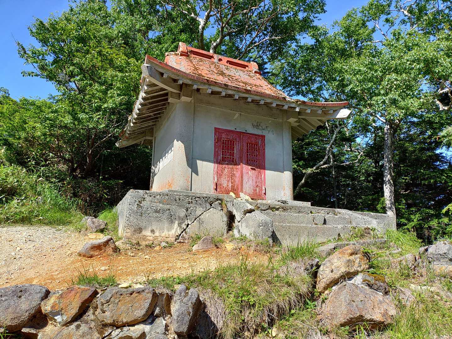 金精峠登山口-金精峠-金精山-五色山-前白根山 往復コースの写真
