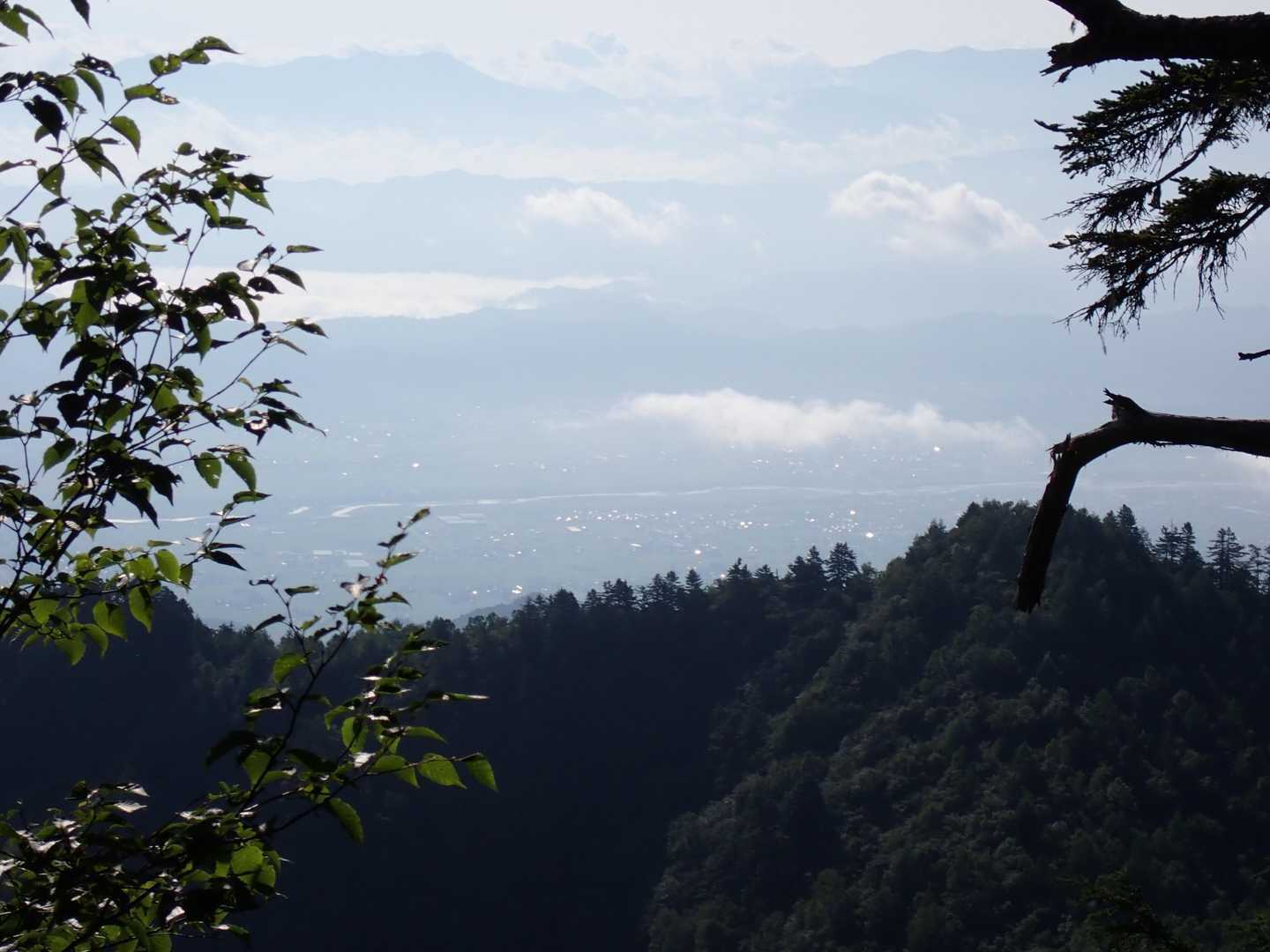 麓がチラリと見えた。