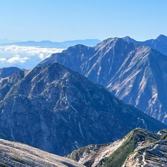 これから行く、不帰ノ嶮、その奥に五竜岳、鹿島槍