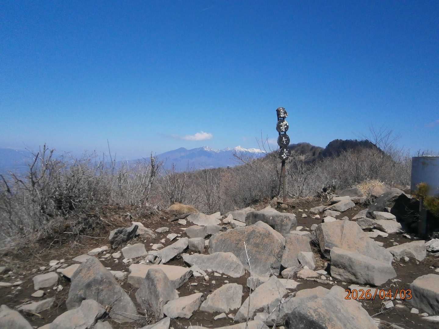 大明神岳までピストンして茅ケ岳まで戻ってきた
割合いきつかった