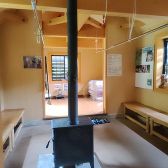 氷沢避難小屋