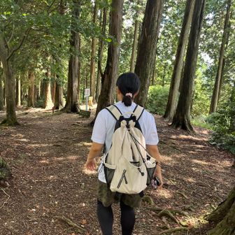 お次のお山へ