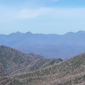 暑寒別岳方向　隈根尻山から