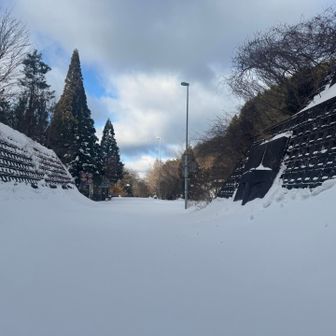 さて！行こうか！
2026は元旦から今日まで
苦手なノートレースを何故か歩いてる
今日は撤退覚悟で挑む雨乞岳