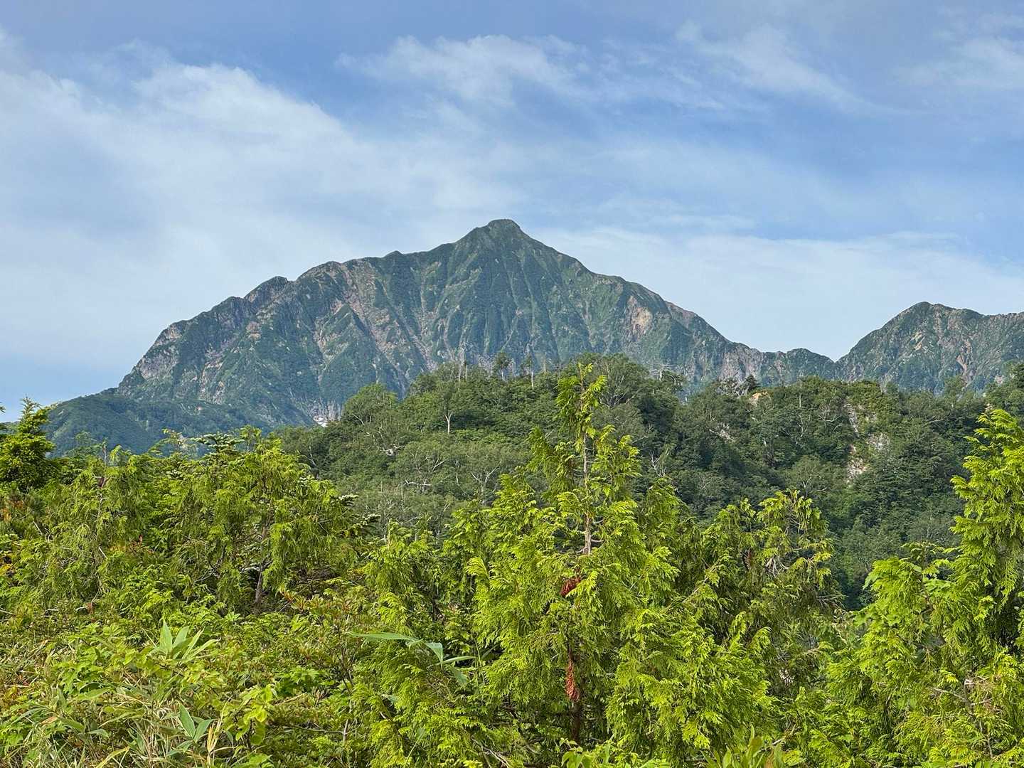鹿島槍ヶ岳北峰　カッコ良すぎ！
