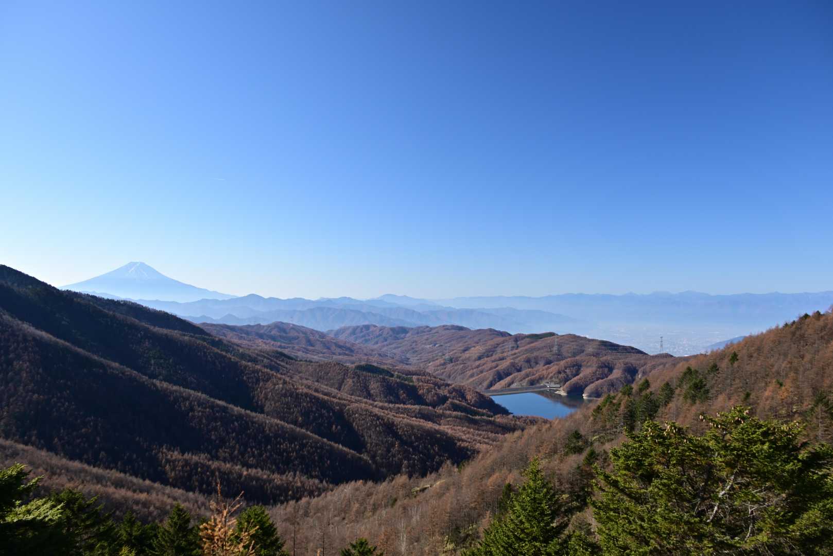 いや～すごい景色。この時期の大菩薩は、初めてなので圧巻です⛰️