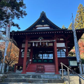 日蓮聖人ご廟所横の洗心洞
