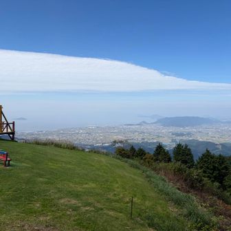 山頂下の公園から瀬戸内海
