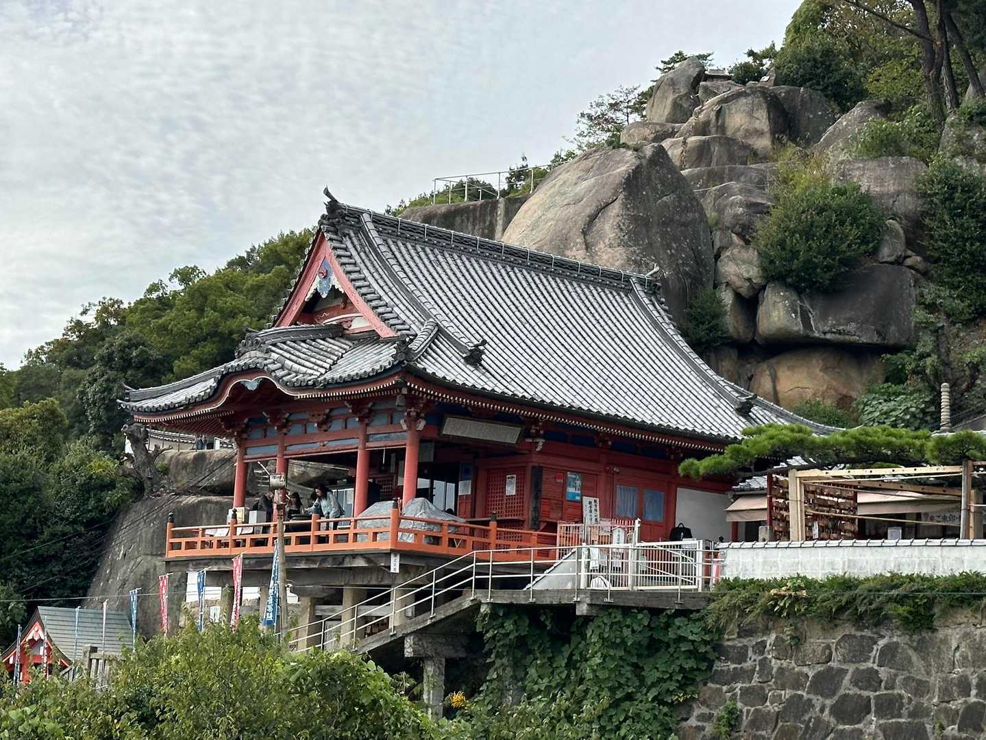 千光寺と後ろの岩山⛰️