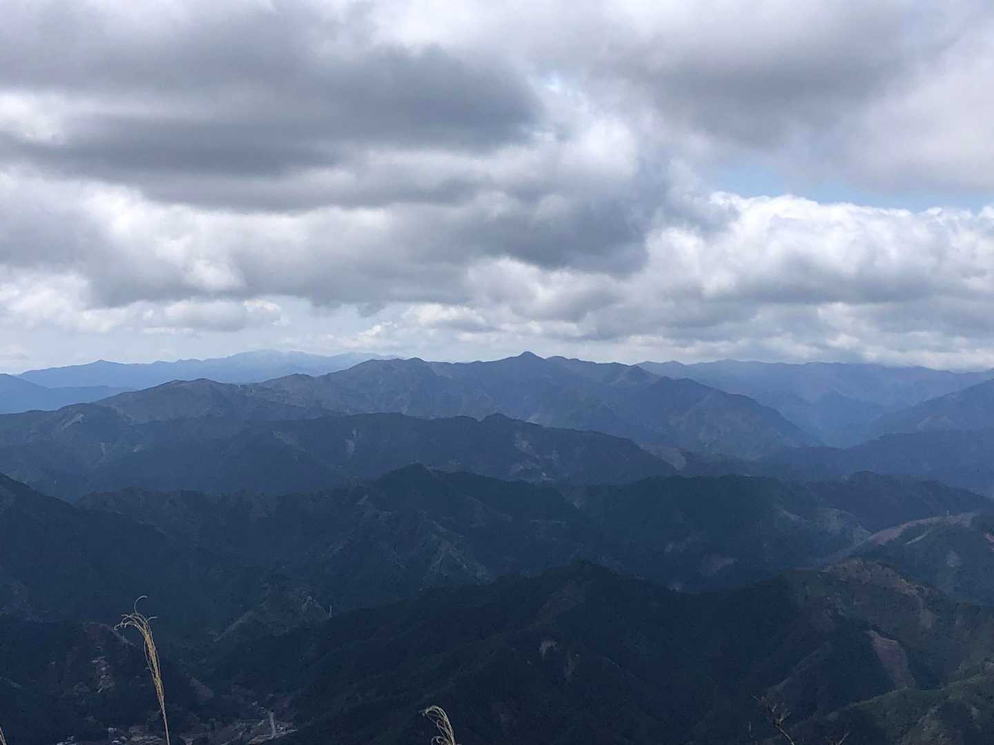 絶景その3✨

大台ヶ原　八経ヶ岳方面⛰️