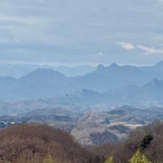 崇台山 四ッ又山と鹿岳