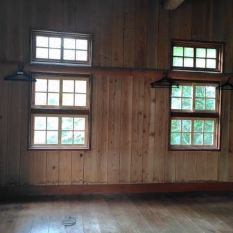 6人で縦走した以外に
一向平から2人で避難小屋まで遊びに来たことを思いだした

広島ナンバーのホンダ ストリートL  4WD  550cc
(1988年式) に乗ってた頃で 
20年以上前になります
今回は3回目の訪問です