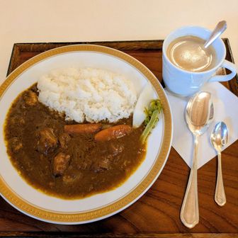 最後に、ヤビツ峠でカレー🍛を食べました😋

この後、バス🚌が 2時間後までないことが分かり、歩いて蓑毛まで下山しました😅