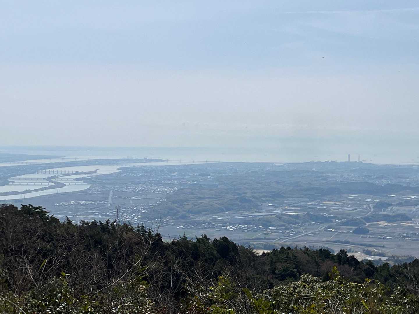 海の見える丘からの伊勢湾方面✨