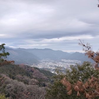 天狗岩の奥に展望スポットあります