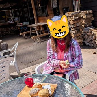 結構下って高見石小屋到着
