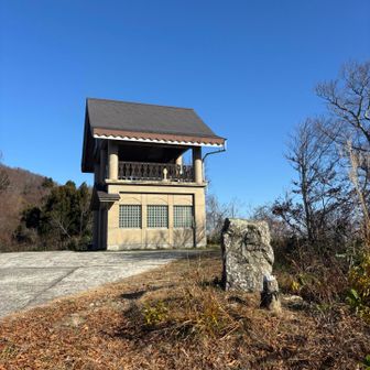 リフト頂上展望台