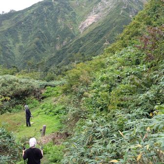 ここは「血の池」何か物騒な名前だな😓
ちょっと🐻きそうな…
ザックはデポしたが熊鈴と熊スプレーは手に！