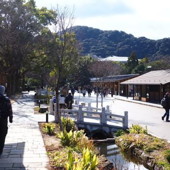 昨年オープンした「岐阜城楽市」。
食事処が多く入ってます。行列が出来てる店も。
本日も無事に帰ってくることができました😊感謝🙇　オシマイ。