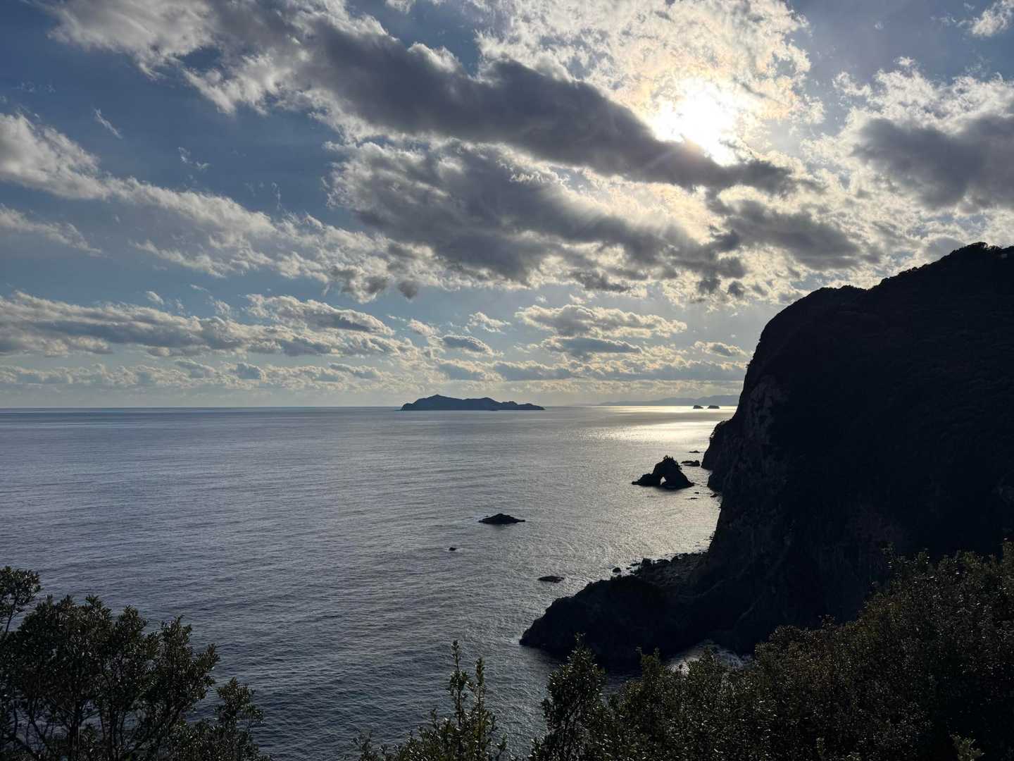 陽が沈みはじめました。