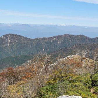 遠くの山々
どちらを撮ったか
忘れた（笑）
多分阿蘇の高岳方面