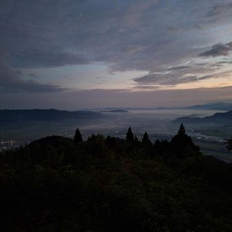 ちょっと雲が多くなってきたけど今日は降りそうも無いですね👀