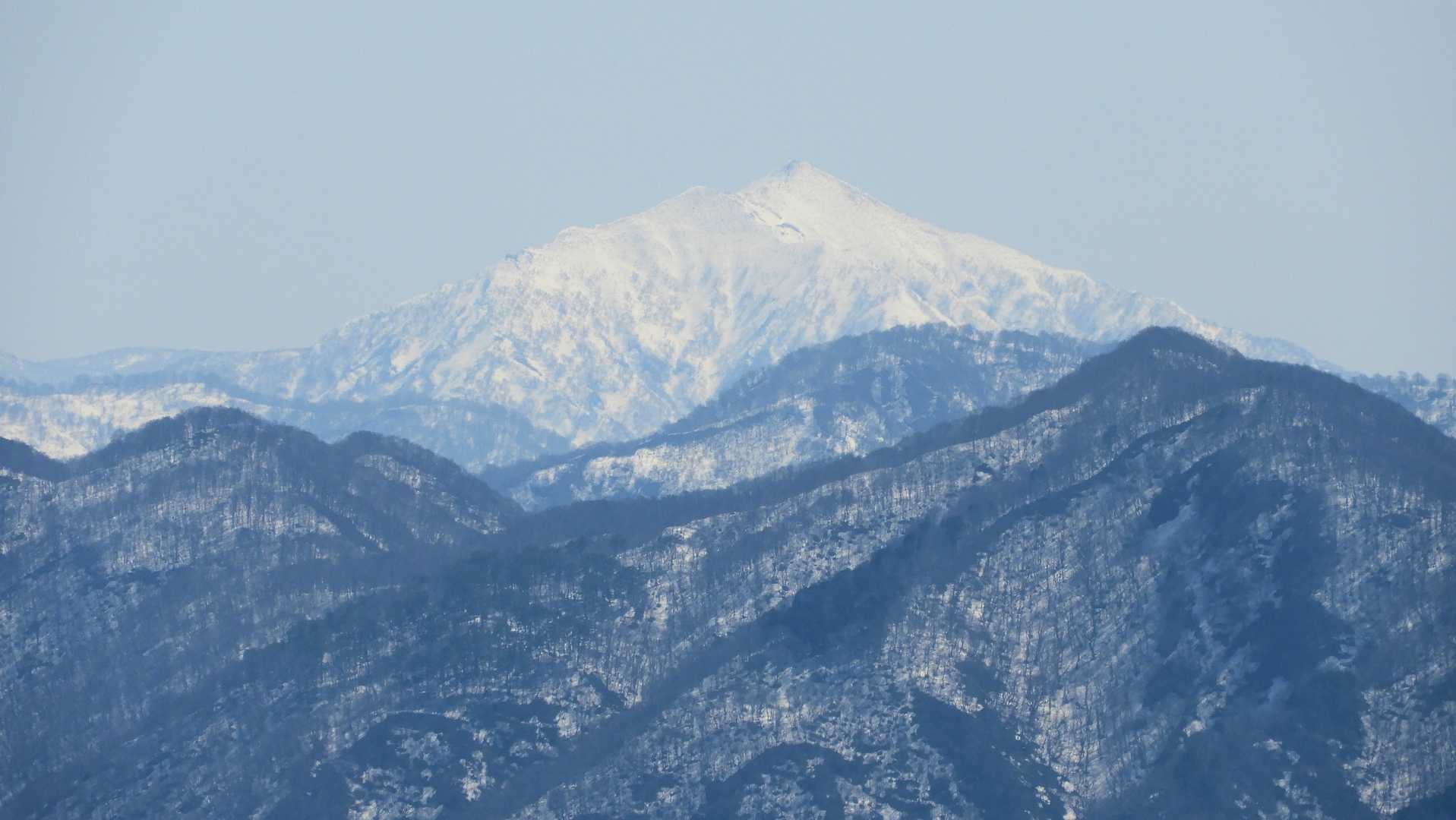 そして祝瓶。どこからでもわかる山容はカッコいいです。
