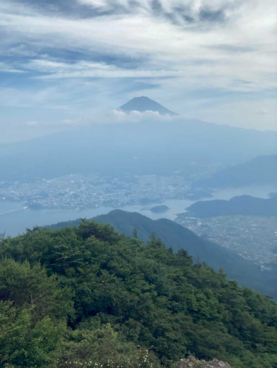 新道峠-破風山-すずらん峠-御坂黒岳-中沢山 縦走コースの写真