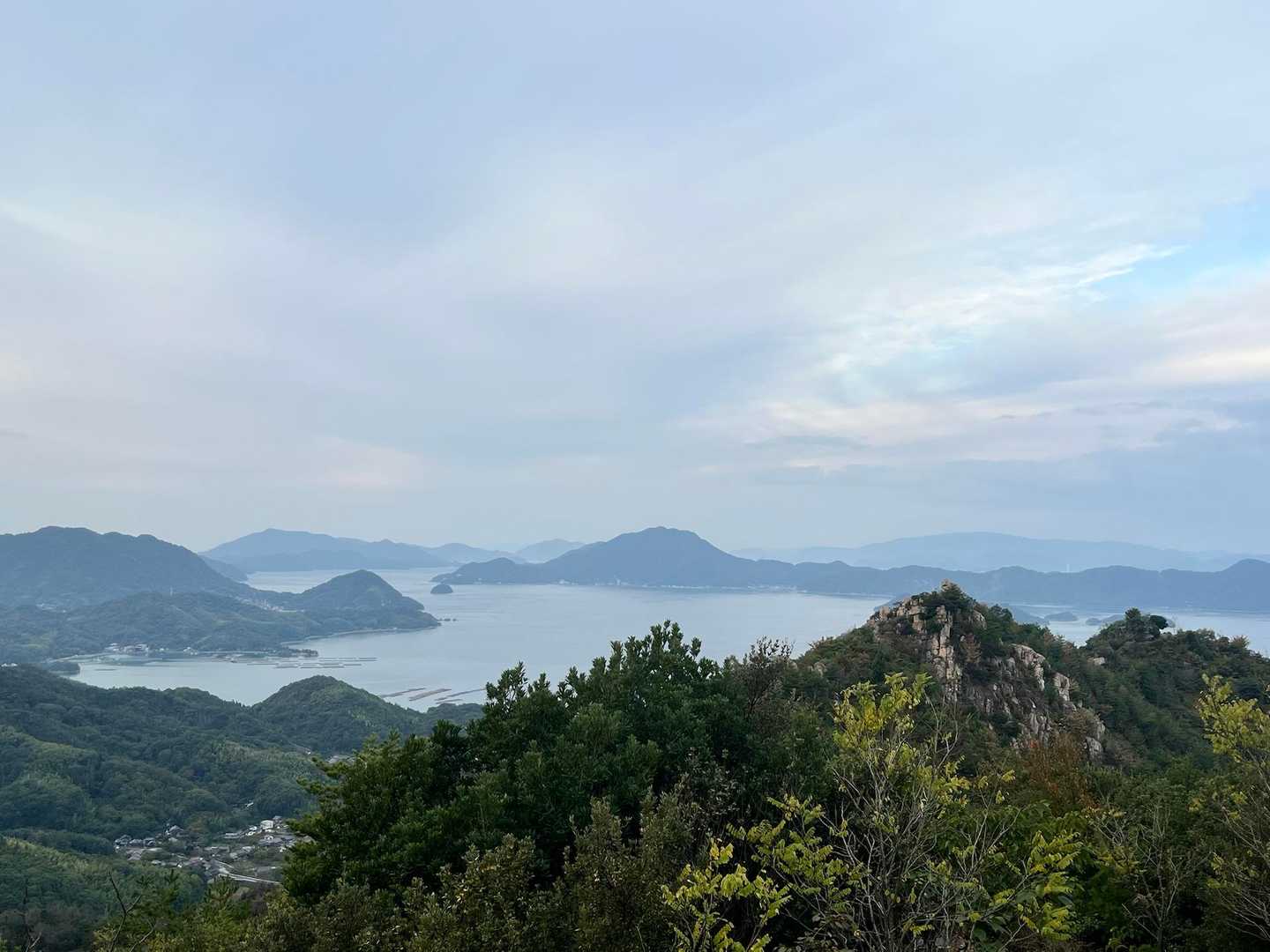 違う方向の海も見えてきました

いいわ〜