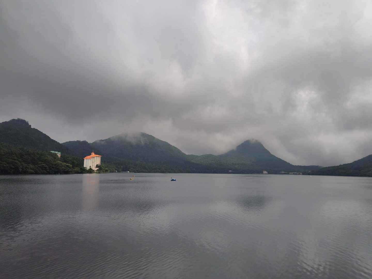 烏帽子岳登山口-烏帽子岳登山口バス停-榛名高原学校入口バス 周回コースの写真
