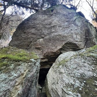 羅漢岩でした🪨
大きさが伝わらない