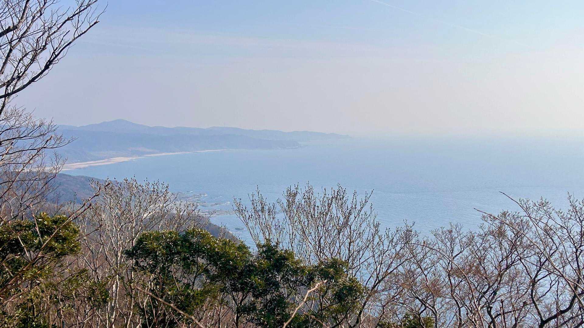 春霞柔らかな遠景🙂