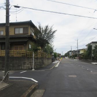 住宅街を初沢山に向かう