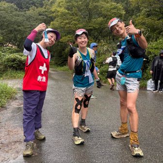 ボラしてくれてる
aidaさんに会えました〜😍💕
朝からご苦労様です🙏
救護班‼︎カッコいい‼︎
怪我して救護のお世話になずに済んで良かった！

写真もたくさんありがとうございました🥰❤️