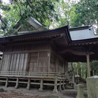 黒前神社本堂