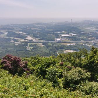 鹿狼山登頂！٩(ˊᗜˋ*)و
太平洋側、霞んでいます