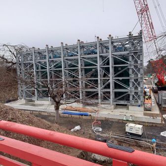 大掛かりな工事してるんだなー
何してるんだろ🤔