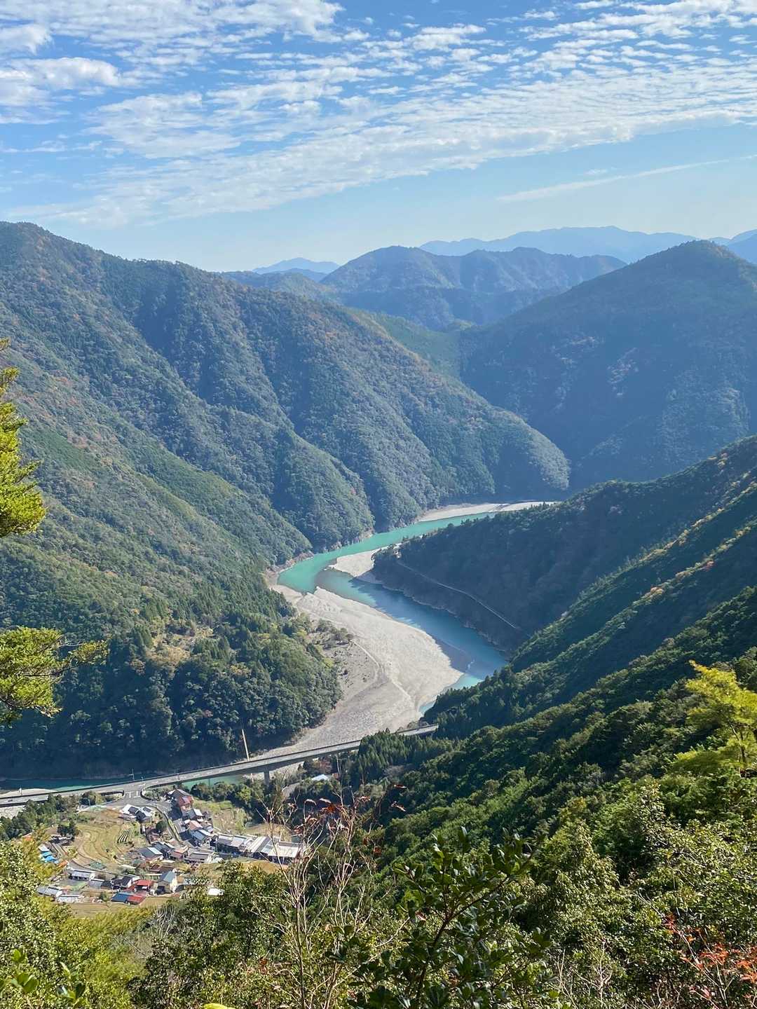 果無峠登山口-果無集落-小辺路登山口-観音堂-果無峠-三十 縦走コースの写真