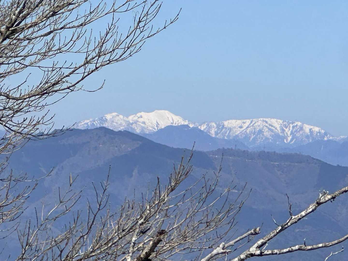 静かなるお立ち台-威徳山-裏山 往復コースの写真