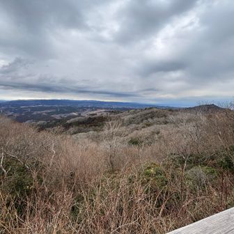 周りの登山者さんも「今日は晴れるはずだったのにね🤔‥」と皆さん口々にお話しされてました💦
