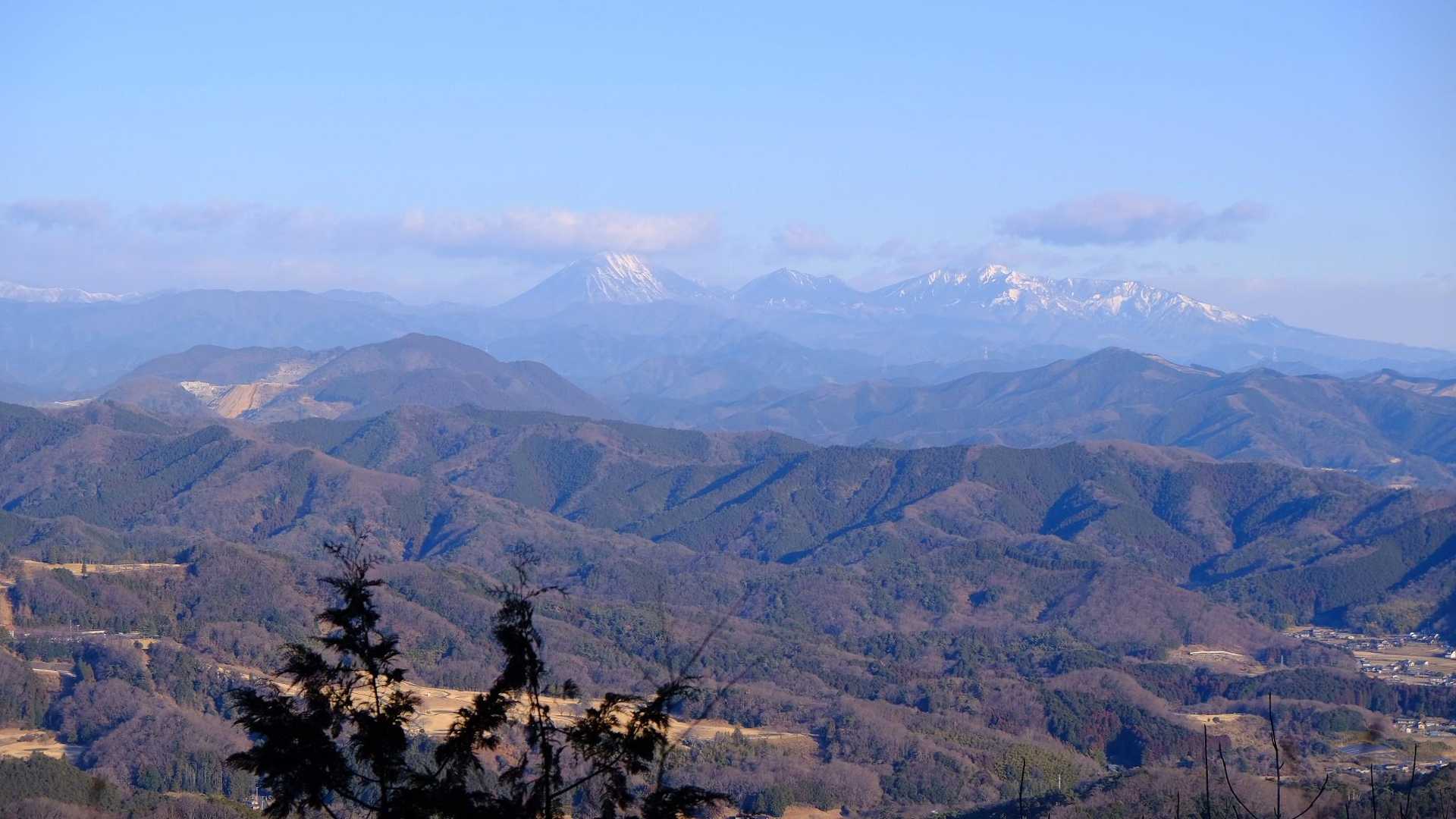 晃石神社-晃石山-青入山-桜峠-馬不入山 周回コースの写真