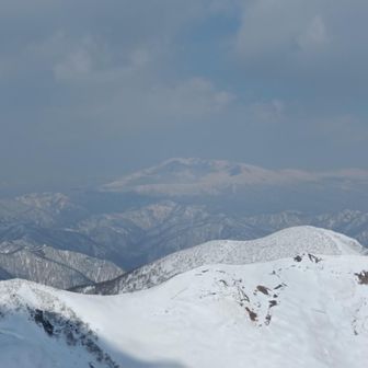 山頂は360°ビュー☀
秋田駒ヶ岳は山容がカッコいい✨️