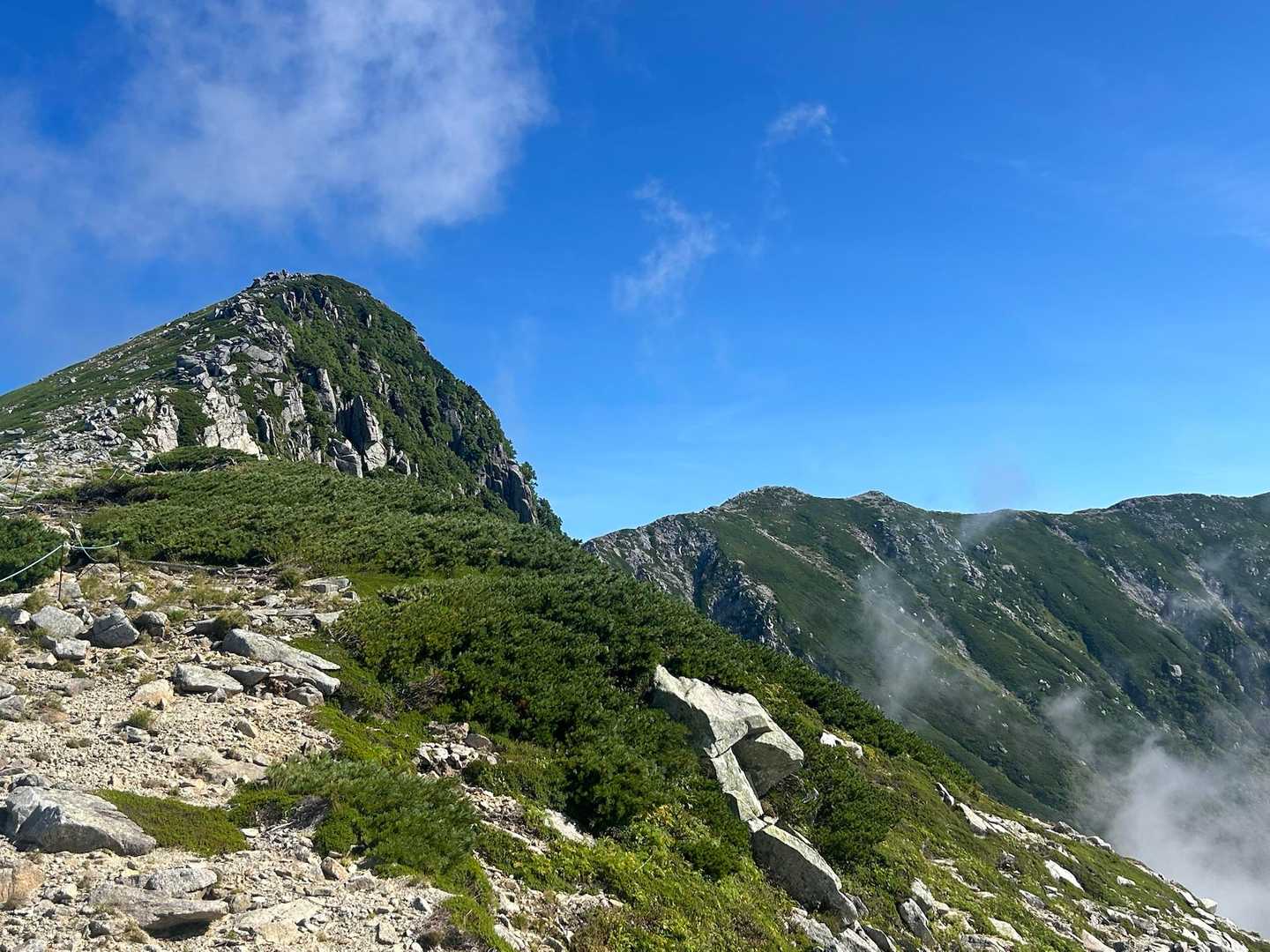 ➡️は宝剣岳方面
かっこよ😍