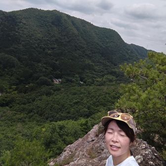 岩場　高度感あって、眺望よし！