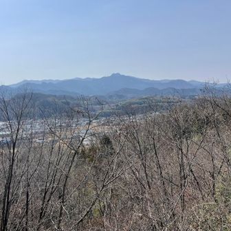 稲含山､あっちも登ってみたいです。