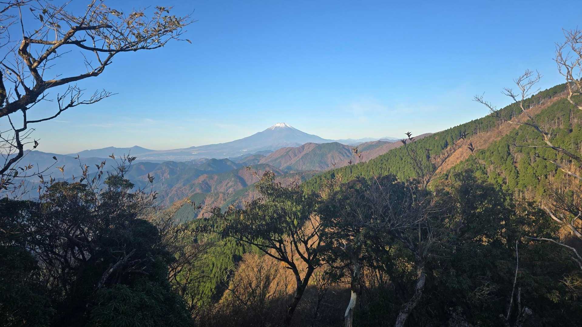 🗻