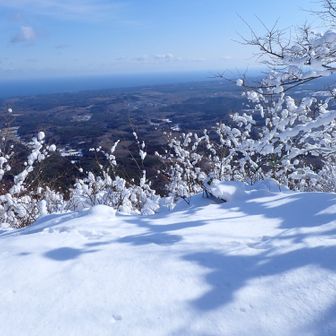 三波春夫の歌う〈八幡馬〉この辺の盆踊りの定番

三波春夫の〈俵星玄蕃〉が大好き