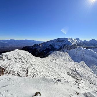 東天狗岳登頂👺
山頂標識撮り忘れた🤣

このまま南八ヶ岳へ抜けてしまいたい気持ちもあるがまた今度🙏